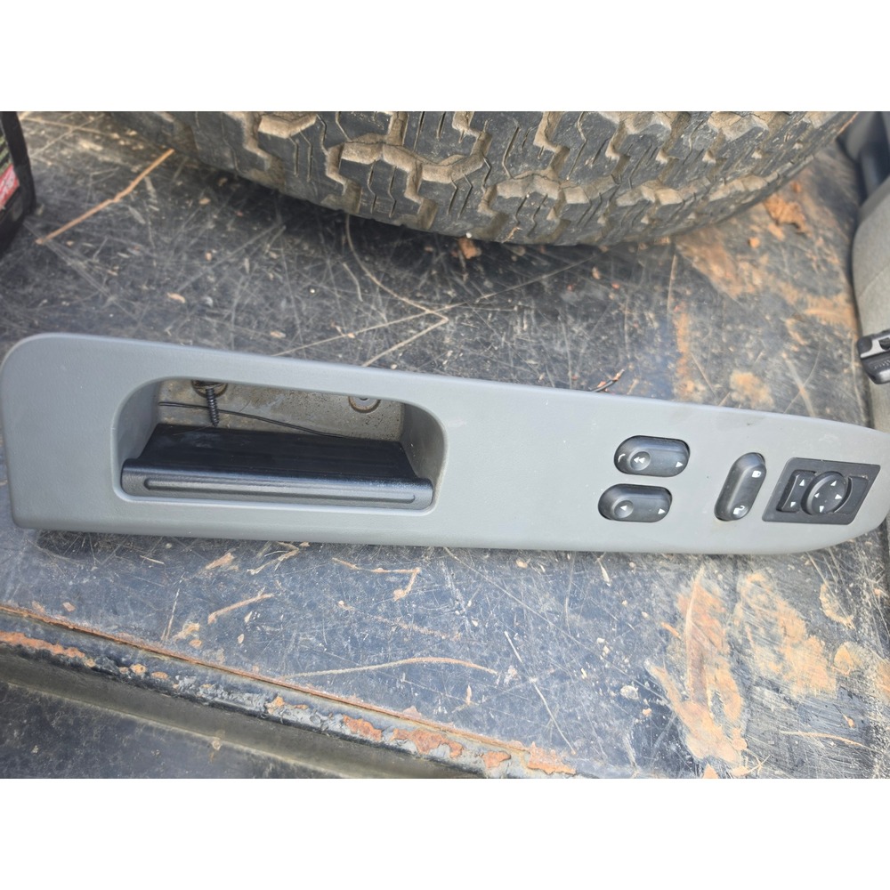 Ford Freestar 2004 Driver Master Window Switch Bezel Grey